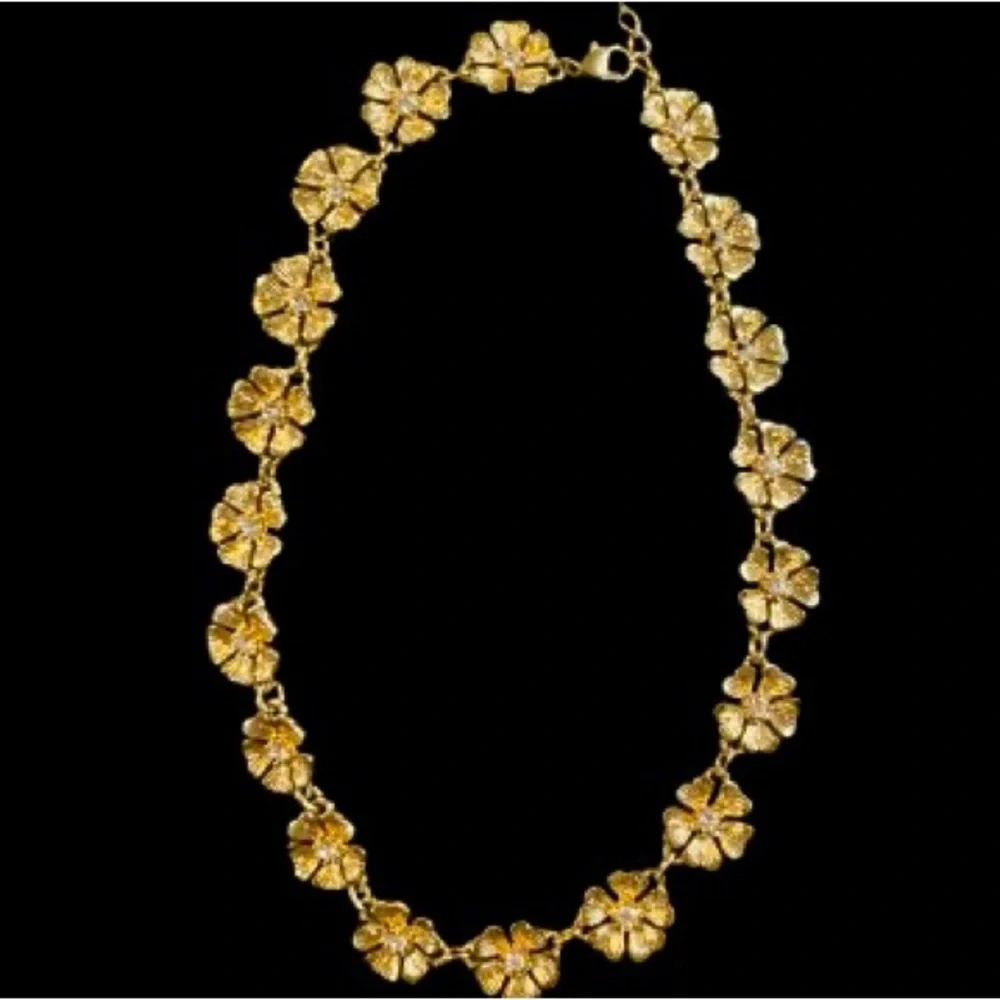 Vintage Gold Tone Dogwood Flower Link  Necklace Choker With Clear Rhinestones